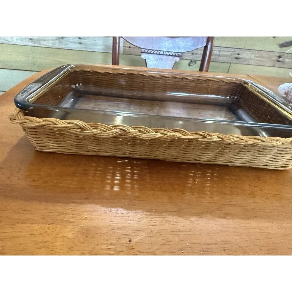 Vintage Pyrex 232 Rectangle Amber Brown Glass W/Basket Casserole Dish Baking